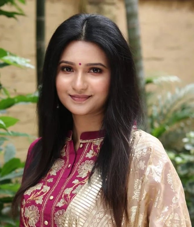 Shobhana Bhunia (Actress) Biography, Age, Serial list, Bio, Husband, family, photos